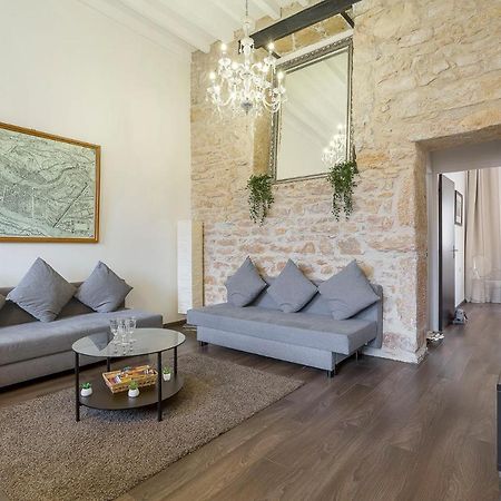 Ferienwohnung Le Jacquard Garage Lyon Centre Pour 2 A 8 Pers Exterior foto